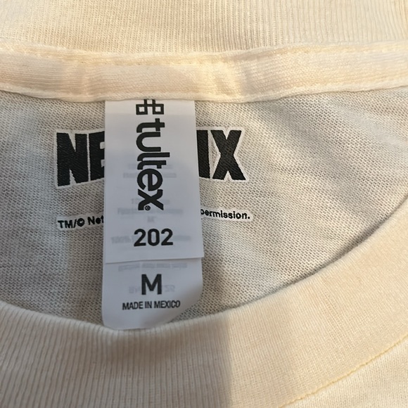 NWOT - Netflix Stranger Things Cream T-Shirt - Medium - Picture 3 of 4